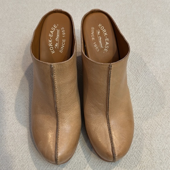 Kork-Ease Tan Leather Mules with Chunky Heel - Picture 5 of 12